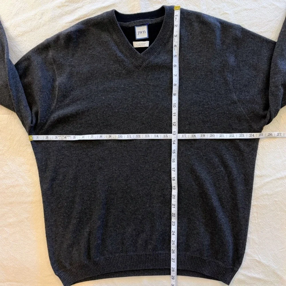 JWN John W Nordstrom 100% Cashmere Mens L Gray V-Neck Sweater Pullover Luxury